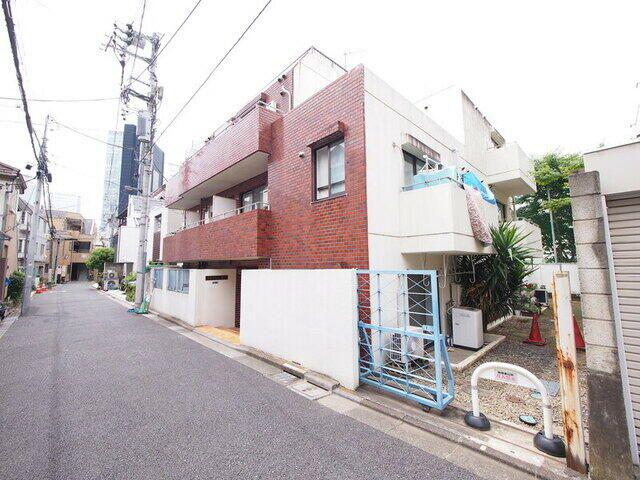 スカイコート新宿