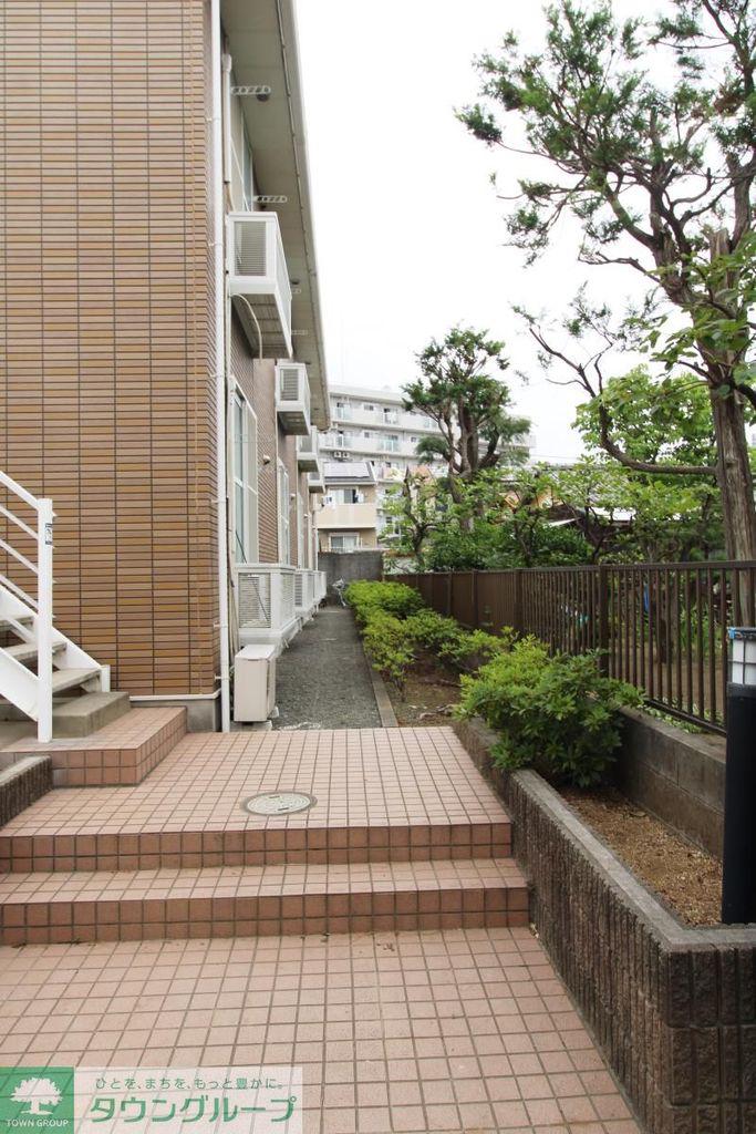レオパレスアルブル
