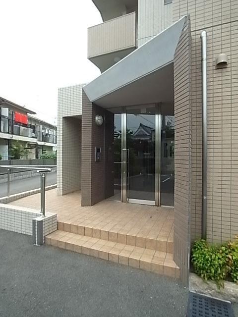 アクシス