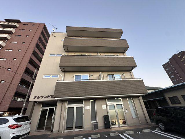 ナンサンビル