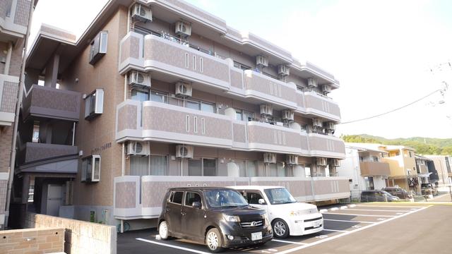 ガーデンハイツ永野III B棟