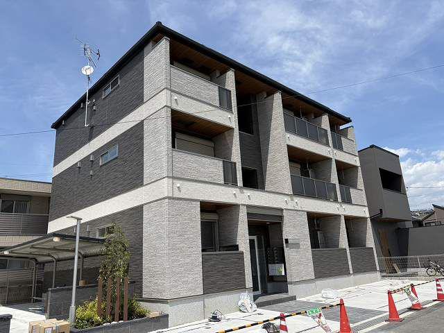 ラフレシール ウエスト