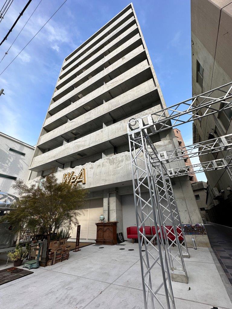 WOLF PACK APARTMENT