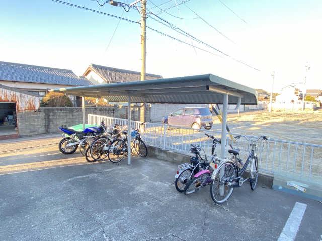ニューシティ塩田町B