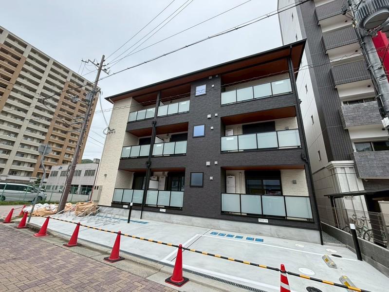 シエーナ川西中央3