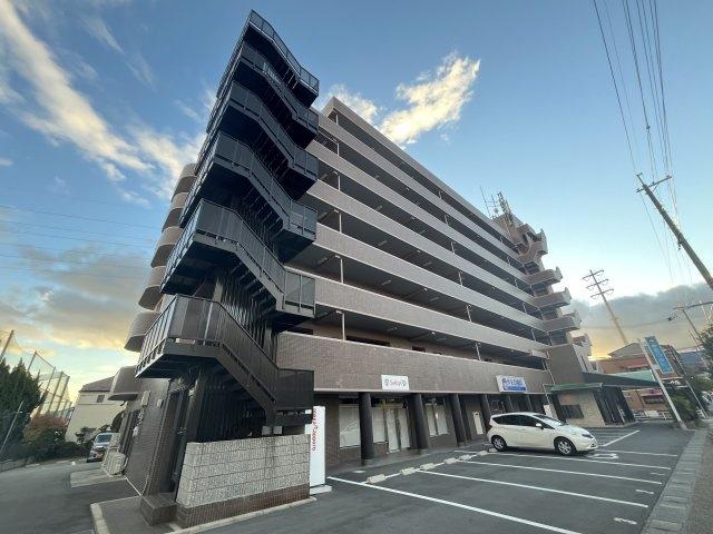 クロード・サン