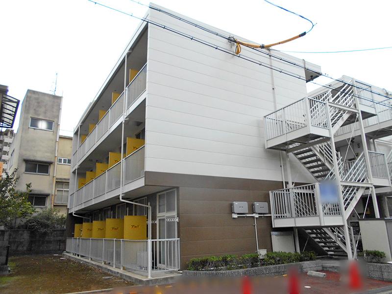 レオパレストラッド