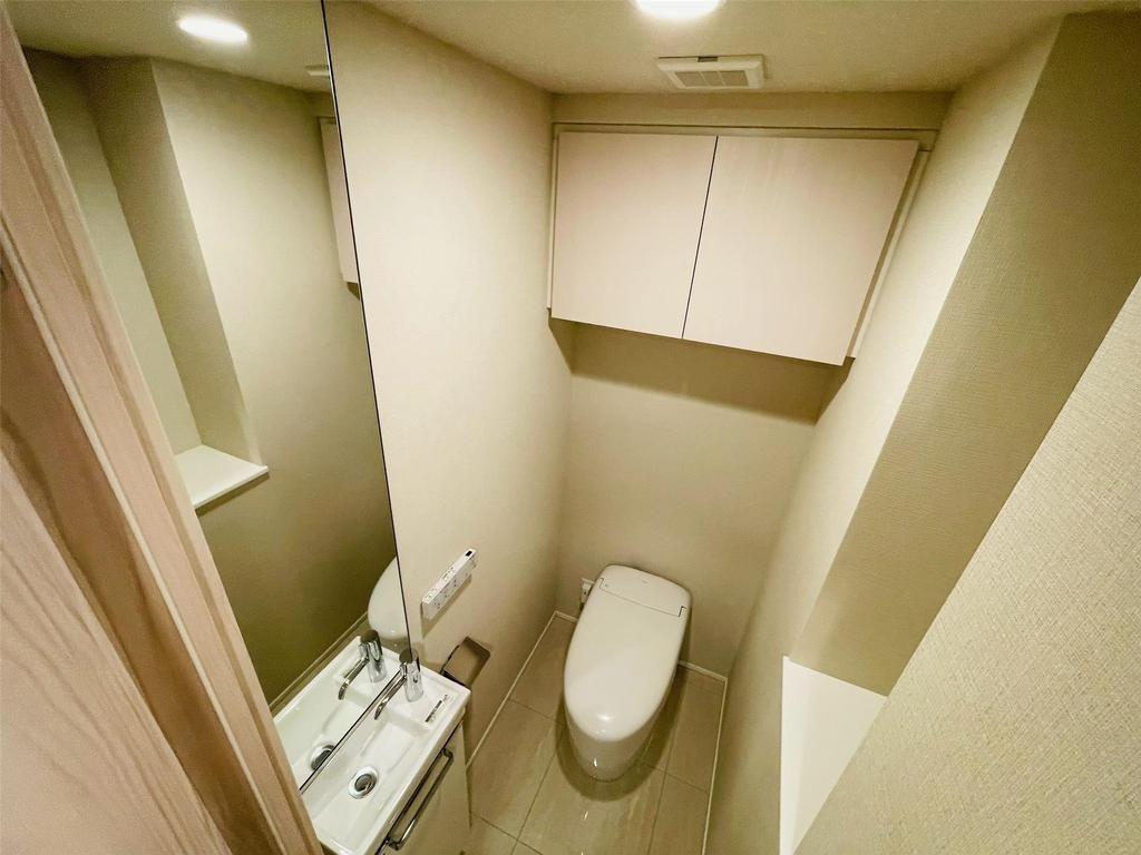 OPEN RESIDENCIA SHINJUKU THA HOUSE
