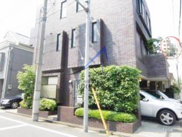 東京メトロ有楽町線 千川駅 徒歩5分 3階建 築31年