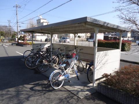 メゾン城町
