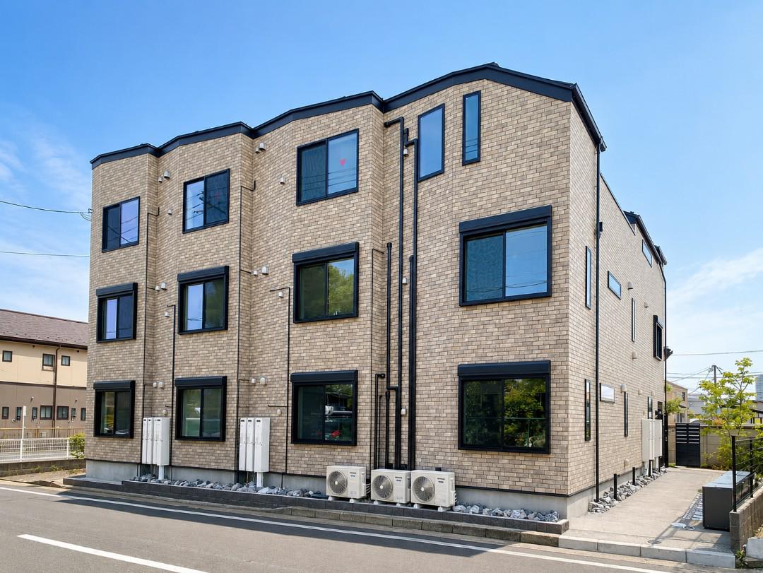 仲手半分THESIESTA東村山BRICKHAUS