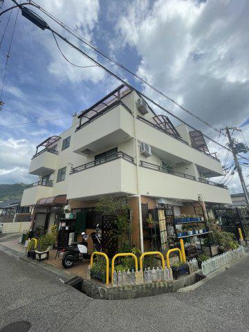中内ハイツ
