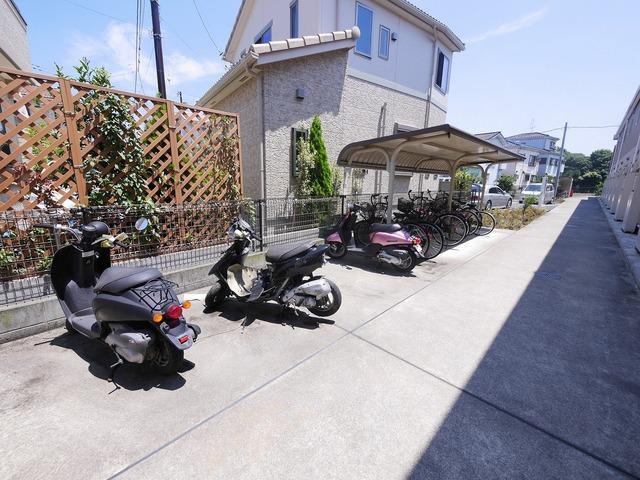 レオパレスサンモールガーデン