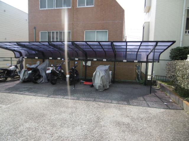 ハイツ東山棟B