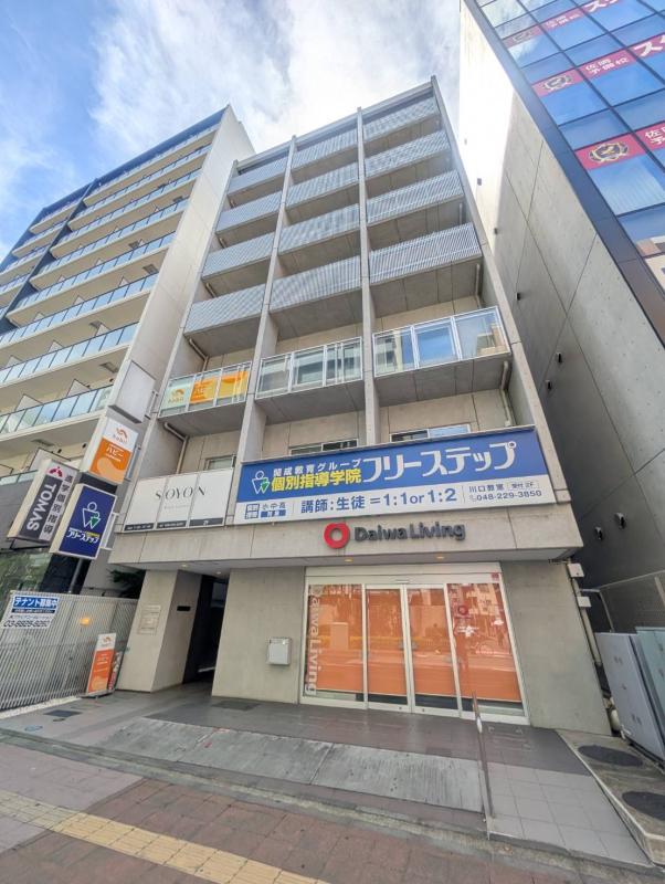 アーネスト川口