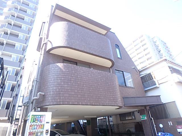 グランドパレス本蓮沼駅前