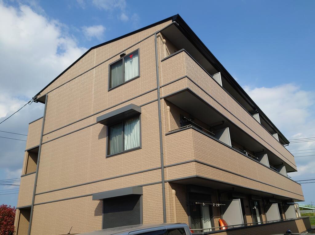 グランパークF棟