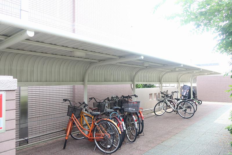 ファミーユ中山