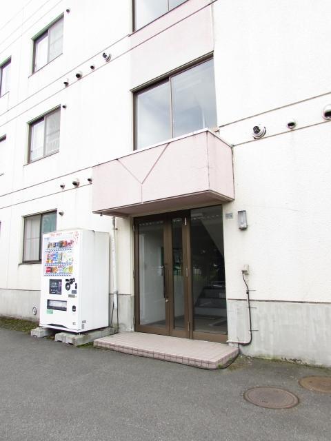 セリエ川端