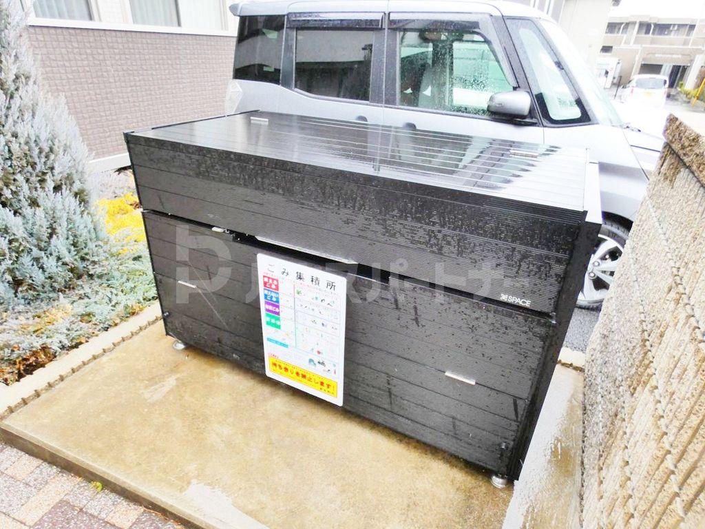 カラマ ハレ