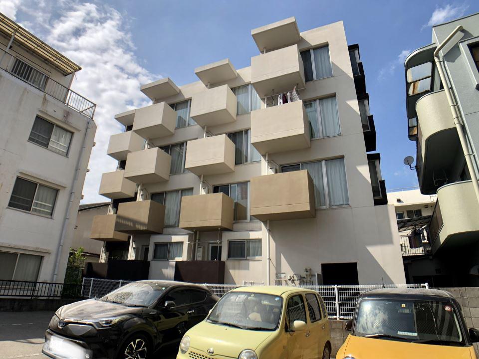 GRACE COURT