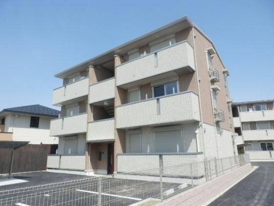 エヴァンタイユ羽衣 B棟