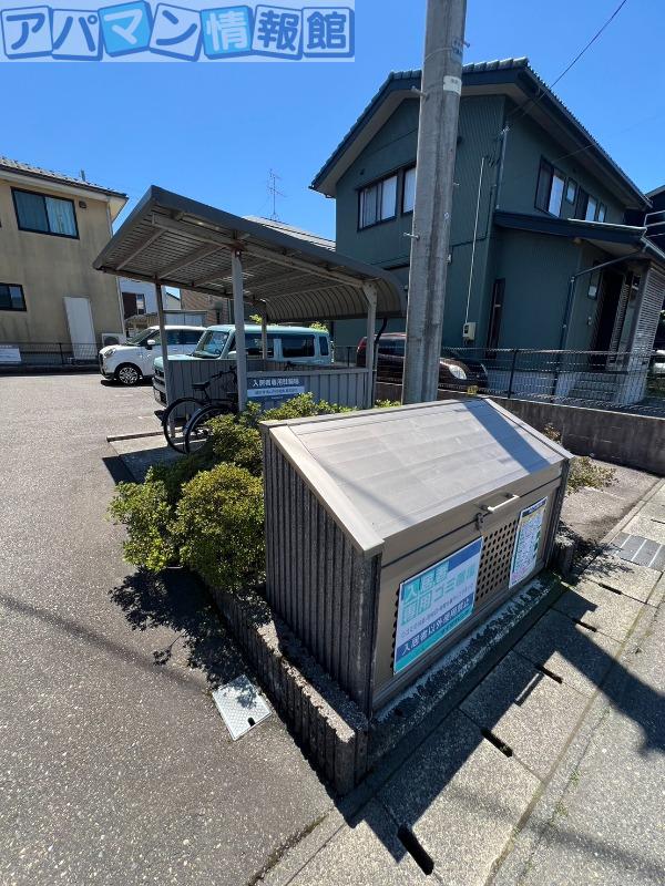 クレッセントあおば通