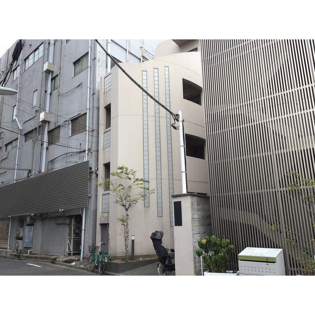 TRUTH HOUSE