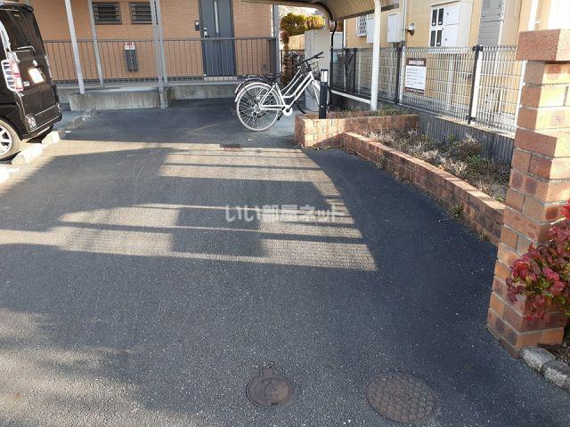 メイプルコート佐土