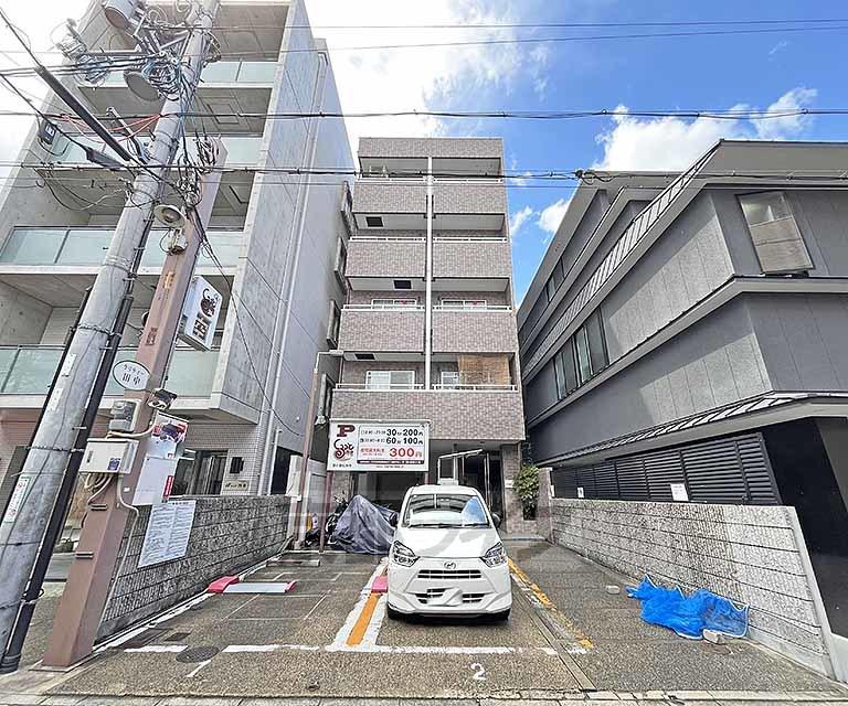 ラリティ田中