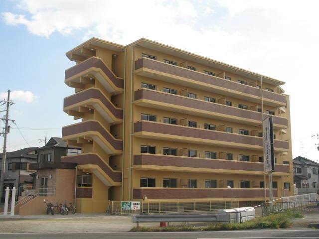 ファミーユ長谷川
