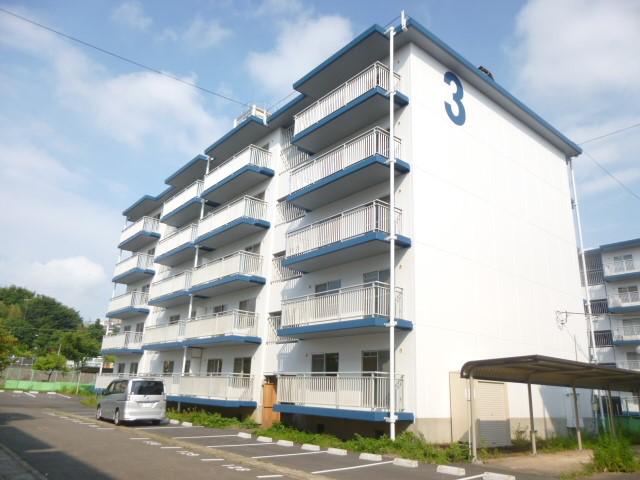 テレパレス伊勢原 3号棟