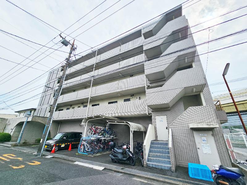 オーネスト
