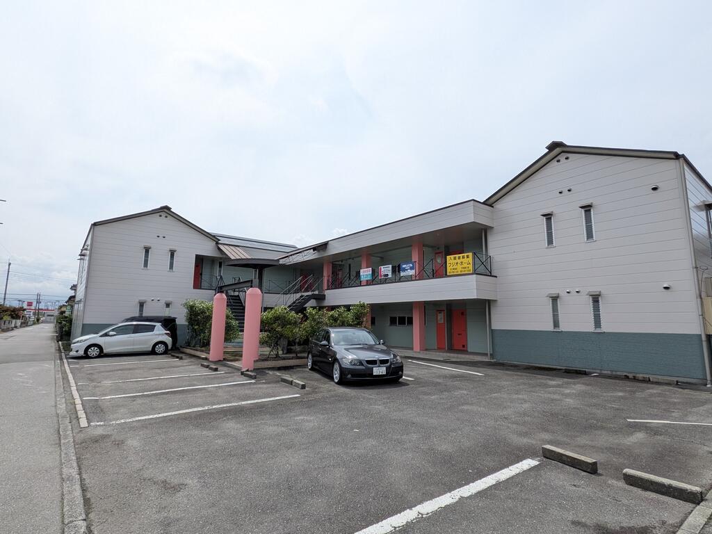アップルハウス飯野 1号館