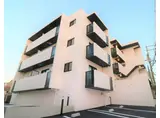 T&R APARTMENT
