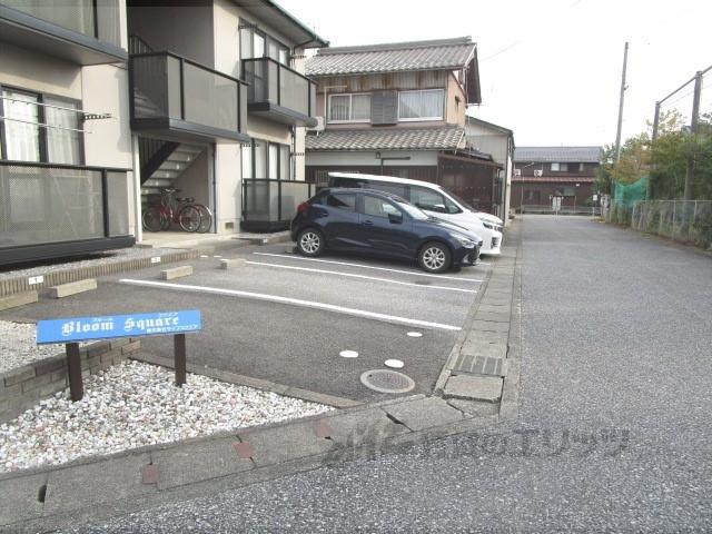 ブルームスクエア