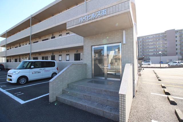 ハイヒルズ街
