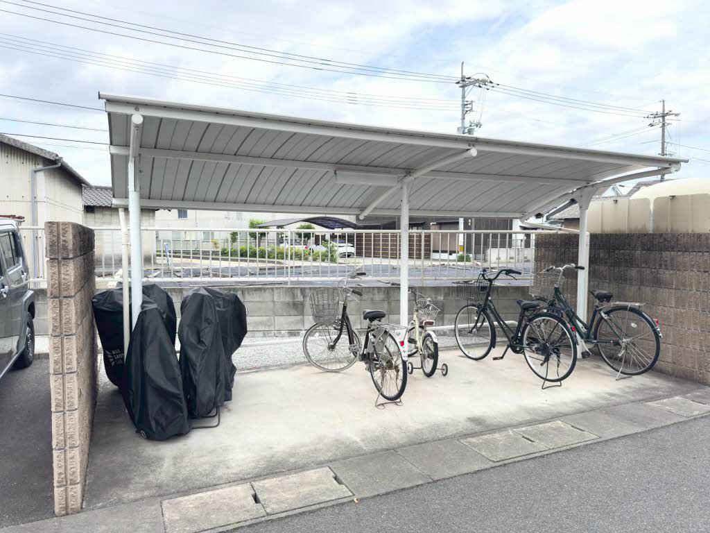 グランブーケB棟