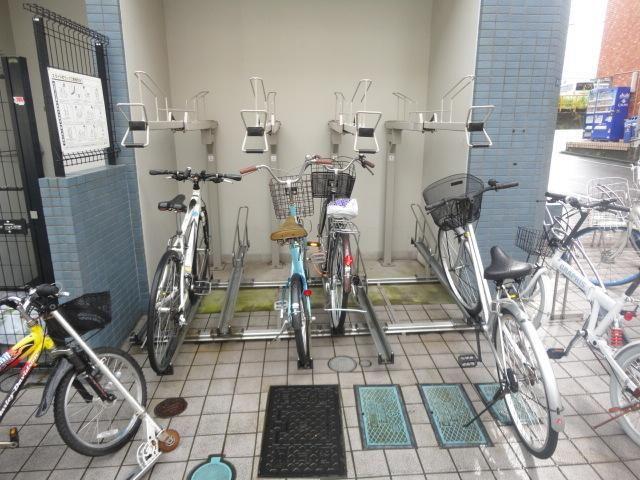 エマイユ