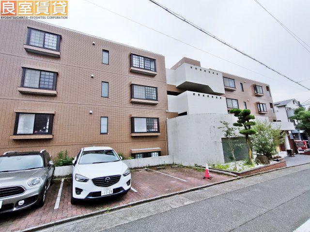 ビラ三秀山中