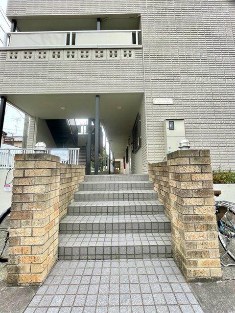 モナミソレイユ市川