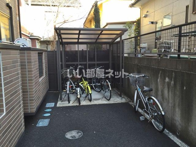 グランディール栗生弐番館