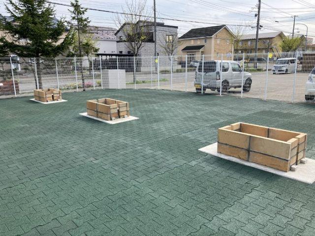 北海道苫小牧市 3階建 築16年