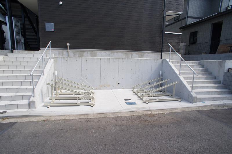 リブリ鶴ヶ峰II