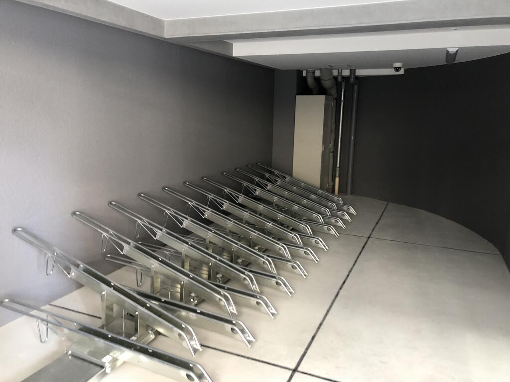 クレストタップ神戸湊町ノアール