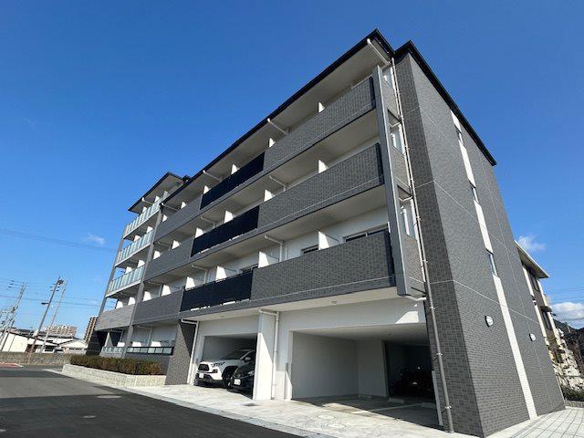 LINEAGE COURT野洲駅西
