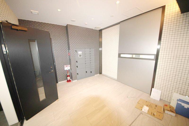 THE PLACE KOMAGOME ザ プレイス コマゴメ