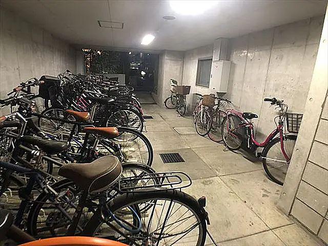 レヴィーナ東京八重洲通
