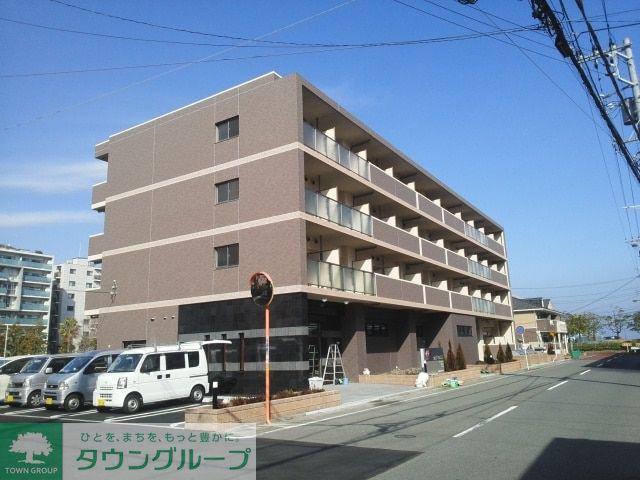 M・D CREST
