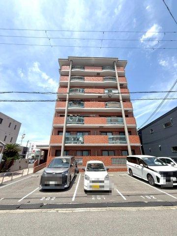 スラージュマン屋形